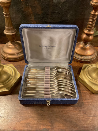 Vintage French Shell Handle Teaspoons