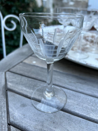 Vintage French Set of Art Deco Wine Glasses