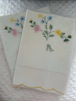 Vintage Cotton Scallop Border Embroidered Shams